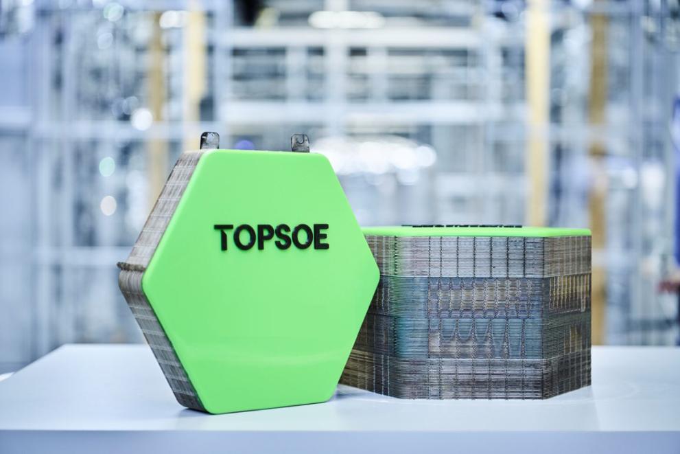 Topsoe’s proprietary SOEC stack – which when paired with another stack becomes the output of the factory in the form of stack-modules.